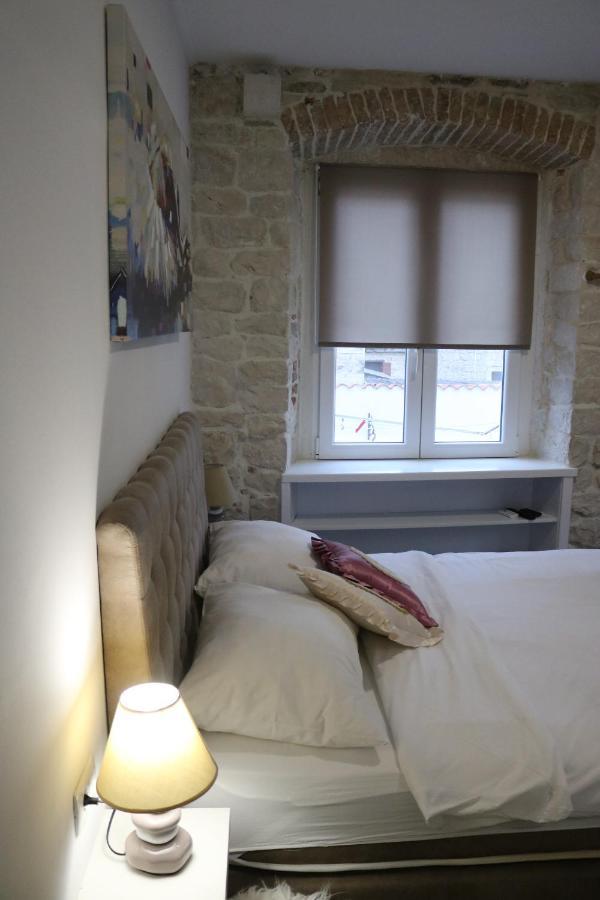 Studios Kadena Trogir - 18Th Century Stone House Kültér fotó