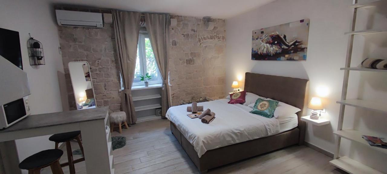 Studios Kadena Trogir - 18Th Century Stone House Kültér fotó