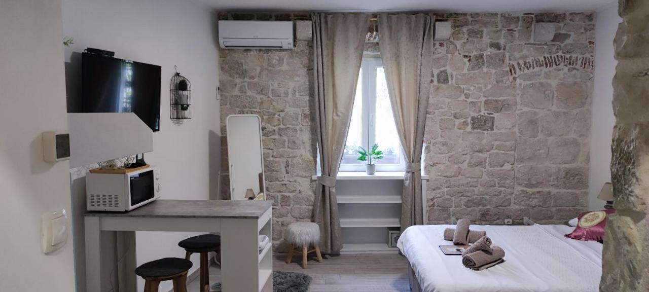 Studios Kadena Trogir - 18Th Century Stone House Kültér fotó