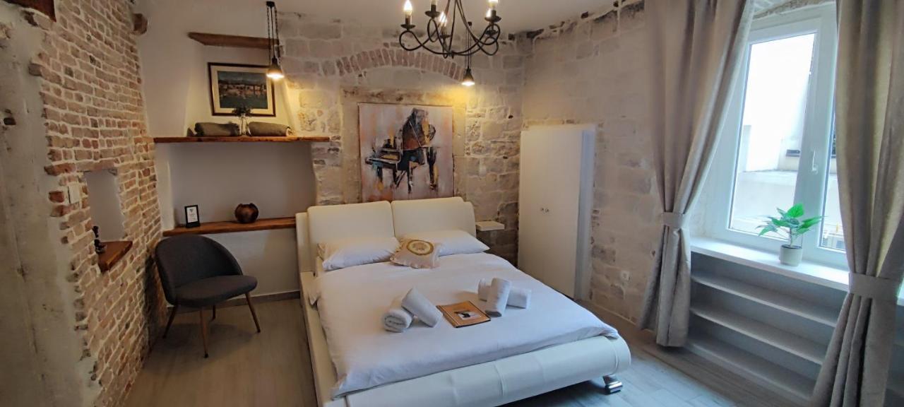 Studios Kadena Trogir - 18Th Century Stone House Kültér fotó