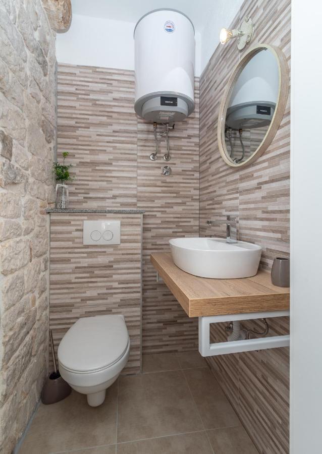 Studios Kadena Trogir - 18Th Century Stone House Kültér fotó