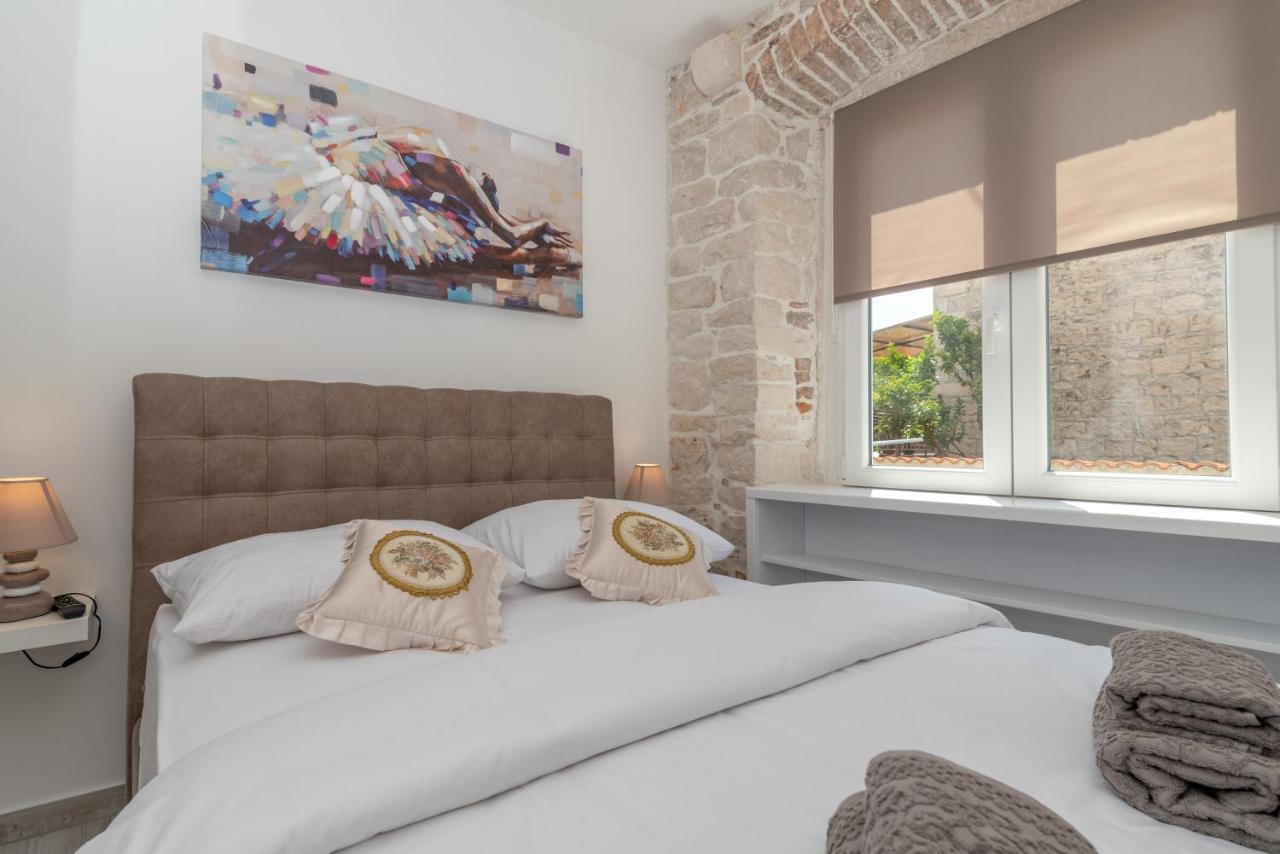 Studios Kadena Trogir - 18Th Century Stone House Kültér fotó